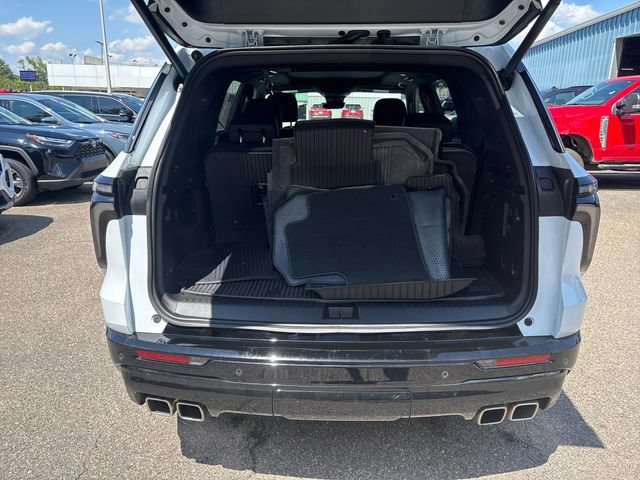 Used 2026 Chevrolet Traverse RS w/ LPO, Floor Liner Package AWD/4WD image 24