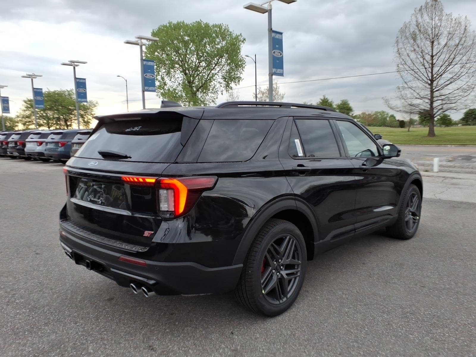 New 2026 Ford Explorer ST w/ Sun And Sound Package AWD/4WD image 3