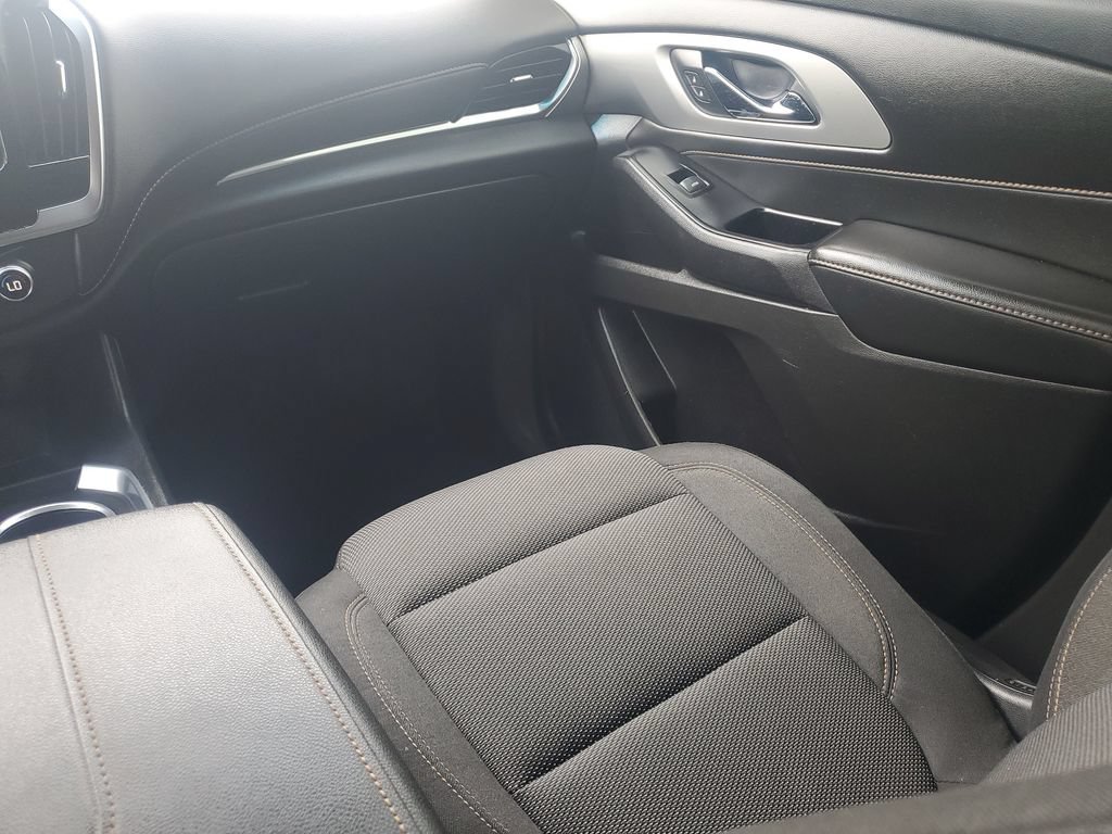 Used 2020 Chevrolet Traverse LT w/ LPO, Floor Liner Package AWD/4WD image 22