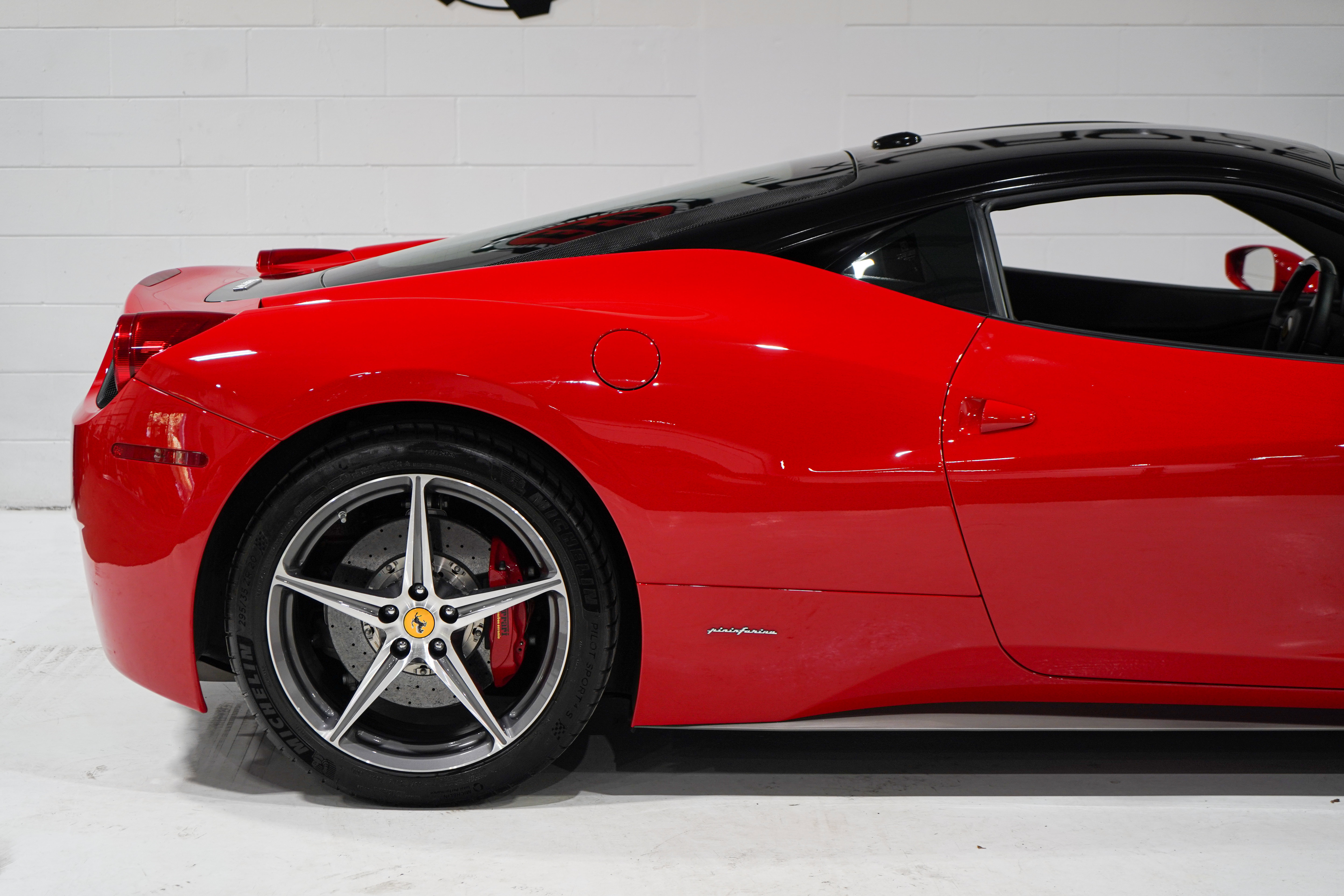 Used 2014 Ferrari 458 Italia Coupe RWD image 21