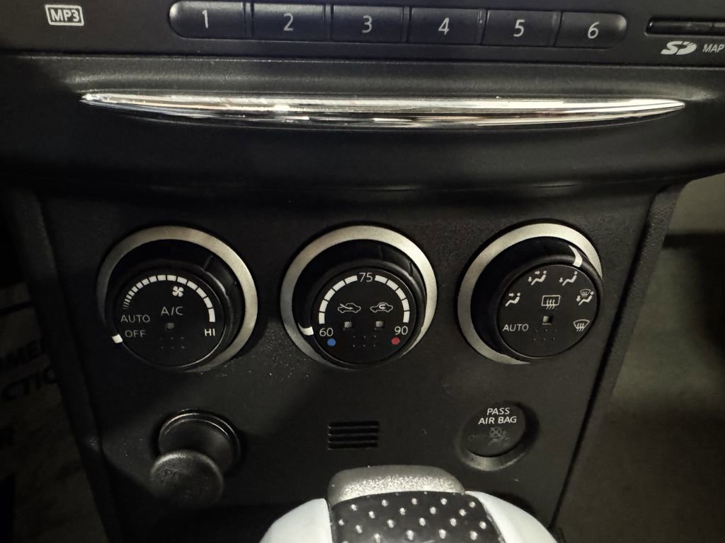 Used 2013 Nissan Rogue SL AWD/4WD image 33