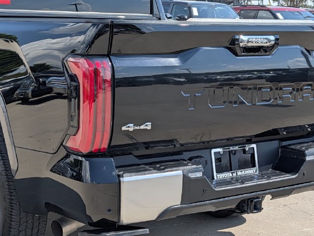 Used 2023 Toyota Tundra Limited AWD/4WD image 7