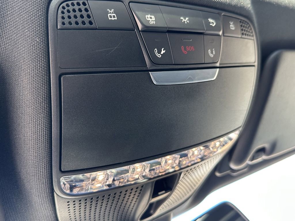 Used 2017 Mercedes-Benz E 300 image 33