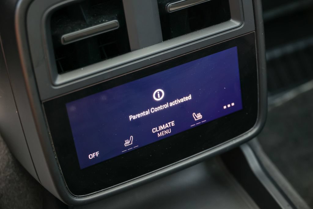 Certified 2021 Porsche Taycan AWD/4WD image 52