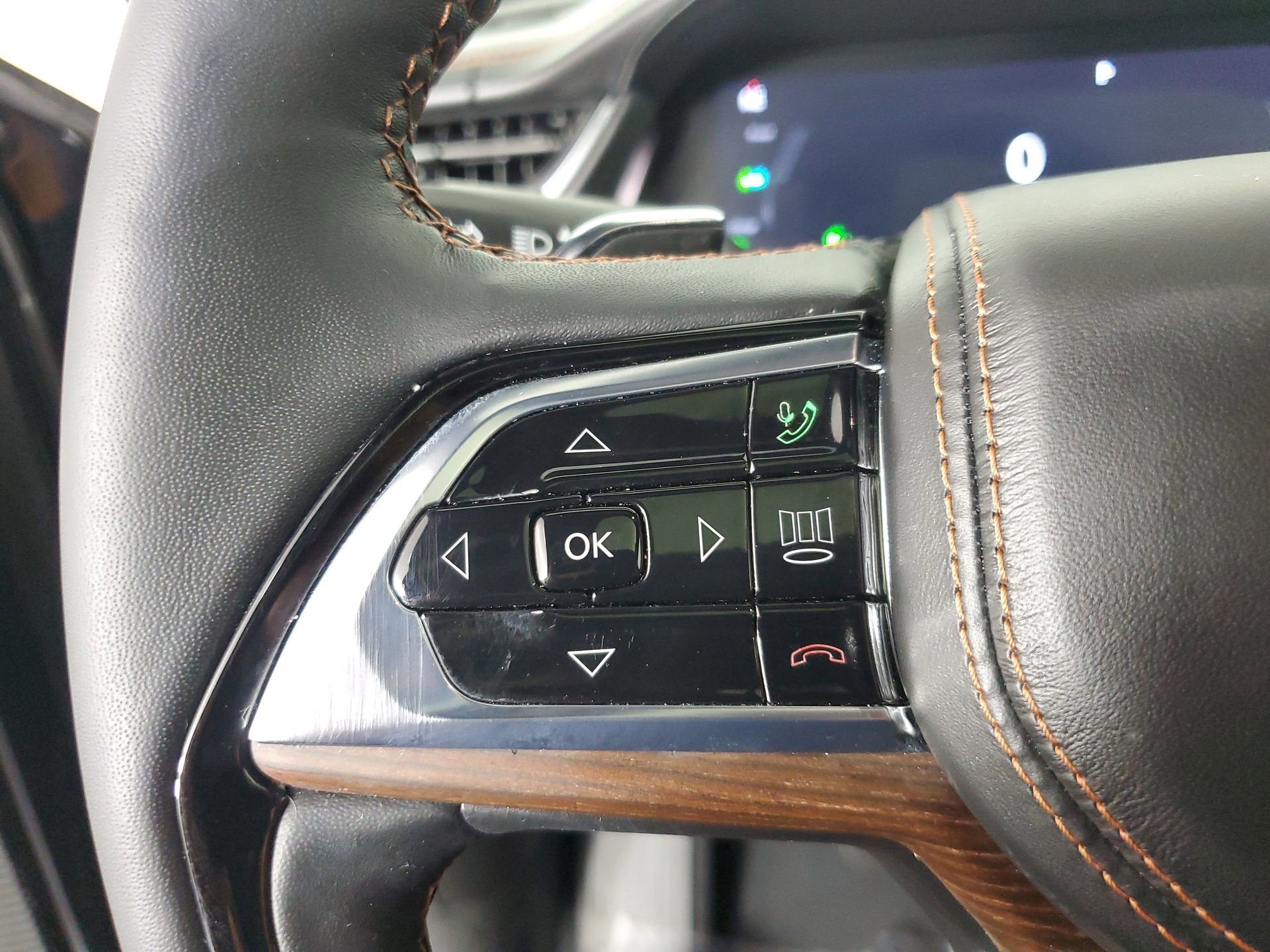 Used 2022 Jeep Grand Cherokee Summit w/ Advanced Protech Group IV image 32