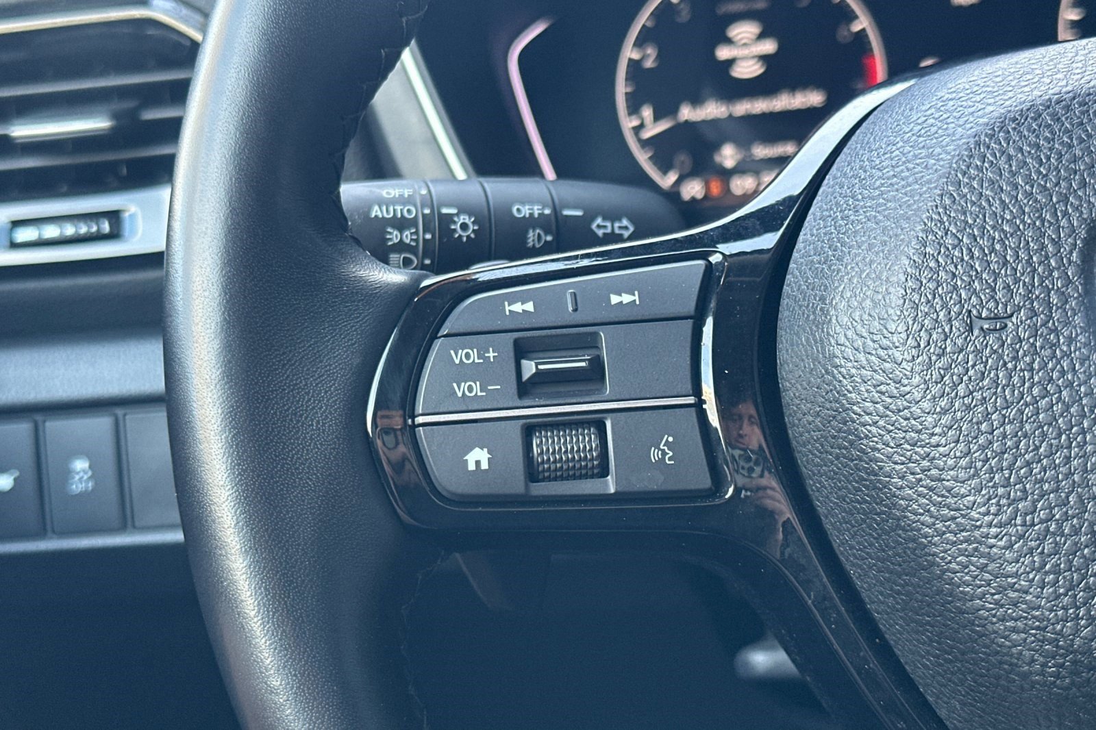 Used 2025 Honda Pilot EX-L image 30