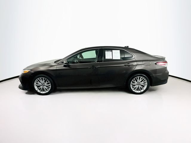 Used 2018 Toyota Camry XLE w/ Driver Assist Package FWD image 5
