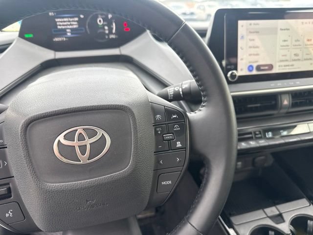 Used 2024 Toyota Prius LE FWD image 18