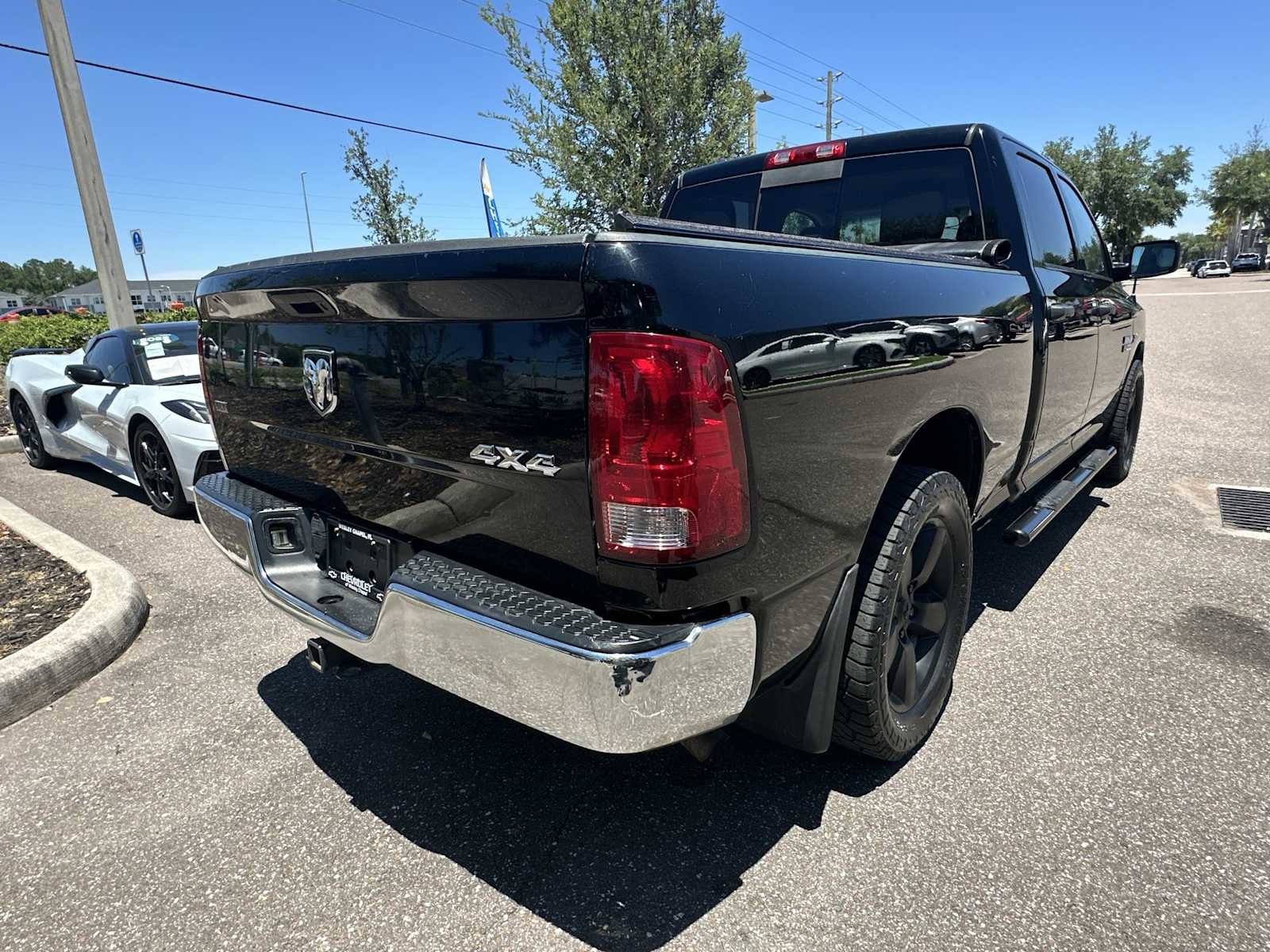 Used 2018 RAM 1500 Classic SLT AWD/4WD image 6