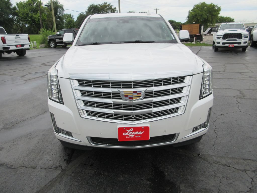 Certified 2018 Cadillac Escalade Luxury w/ LPO, Radiant Package AWD/4WD image 13
