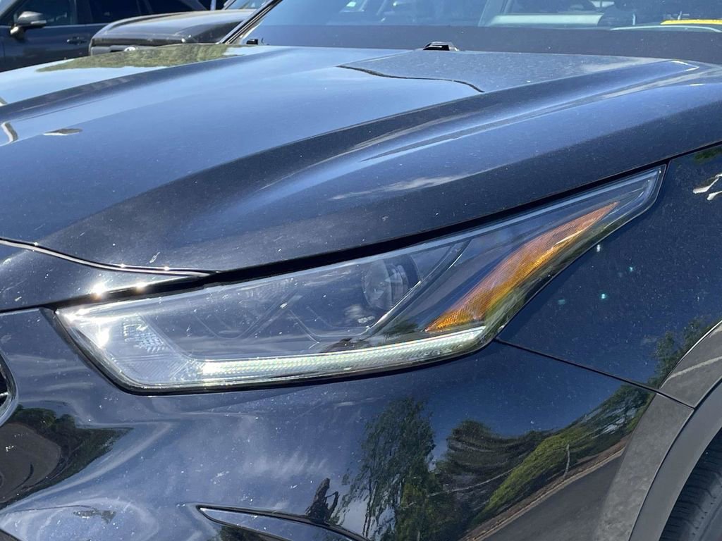 Used 2023 Toyota Highlander XSE FWD image 7