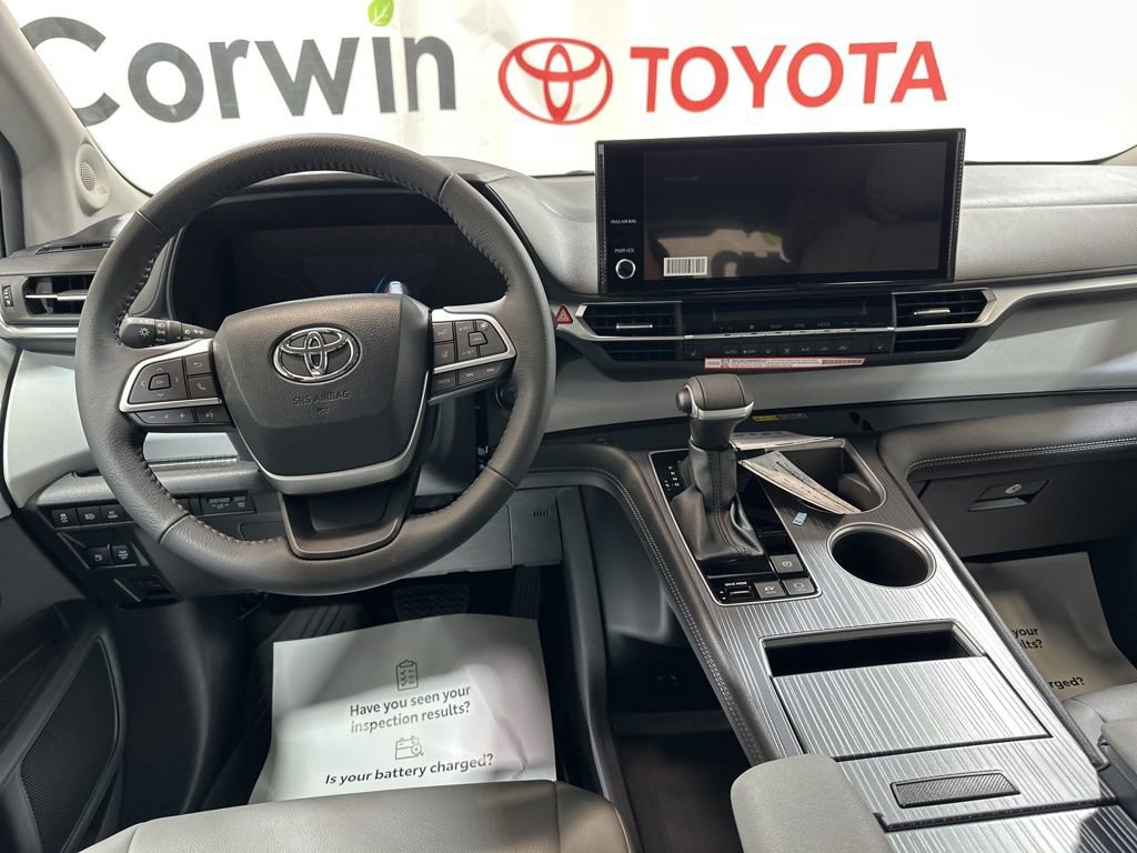 New 2026 Toyota Sienna XLE image 21