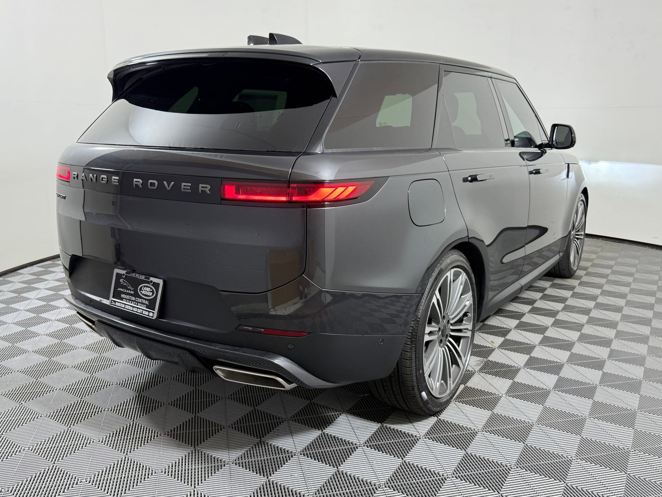 New 2026 Land Rover Range Rover Sport SE AWD/4WD image 9