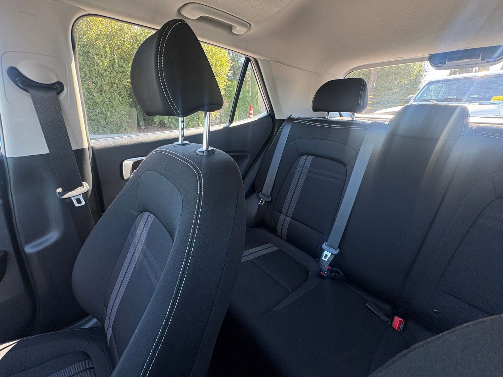 Used 2025 Hyundai Venue SEL image 39