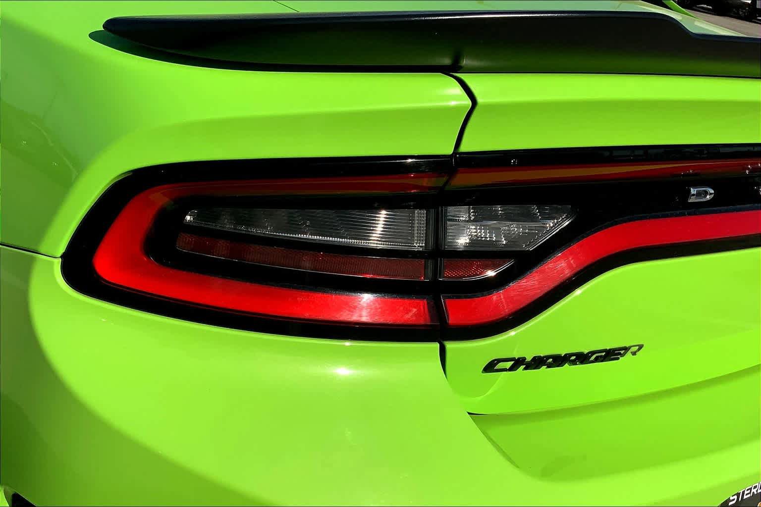 Used 2019 Dodge Charger Scat Pack RWD image 27
