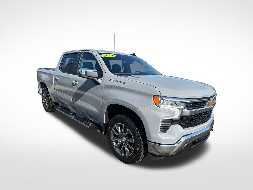 Used 2024 Chevrolet Silverado 1500 LT AWD/4WD image 3