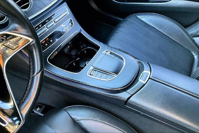 Used 2023 Mercedes-Benz E 350 Sedan image 18