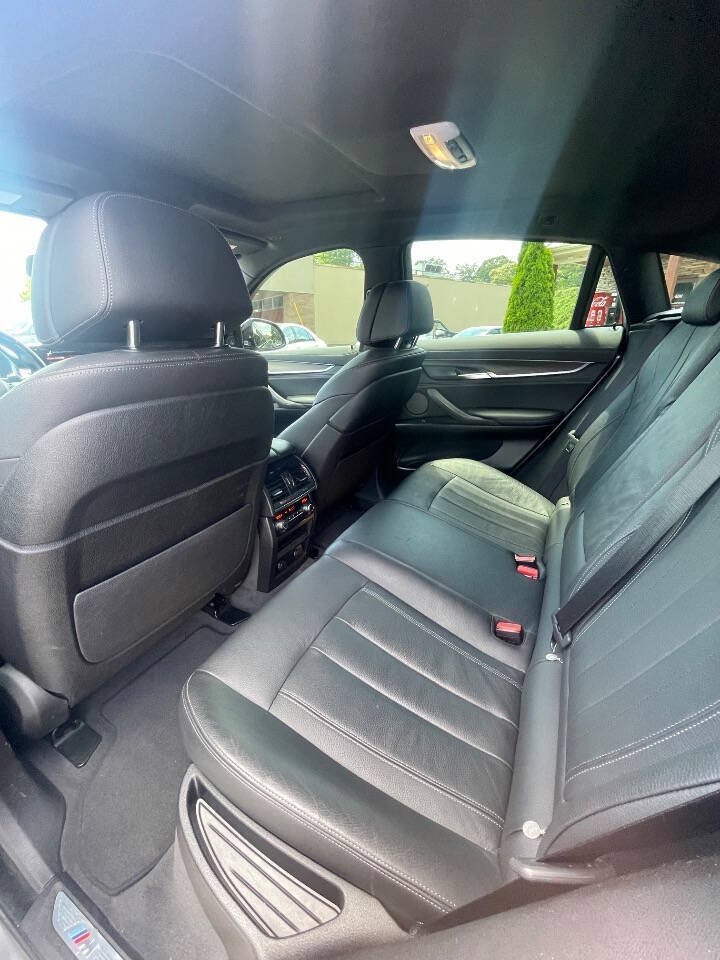 Used 2018 BMW X6 sDrive35i RWD image 13