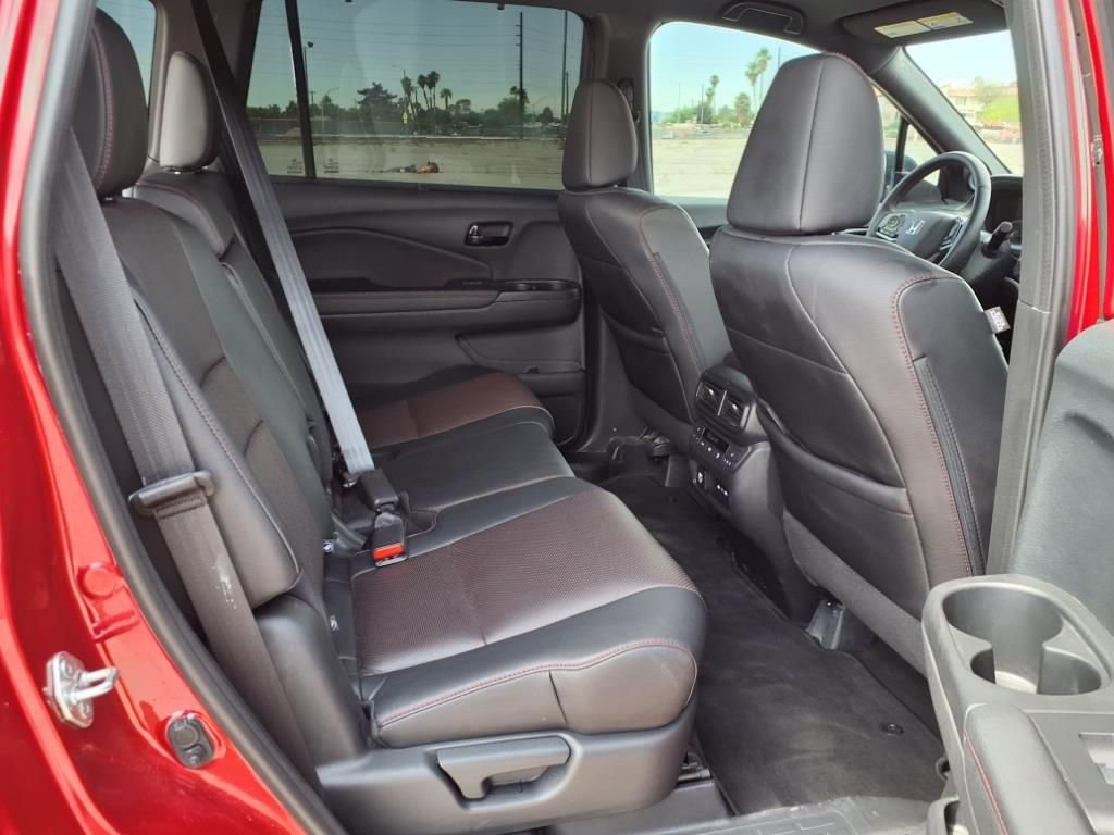 Used 2024 Honda Passport Black Edition image 14