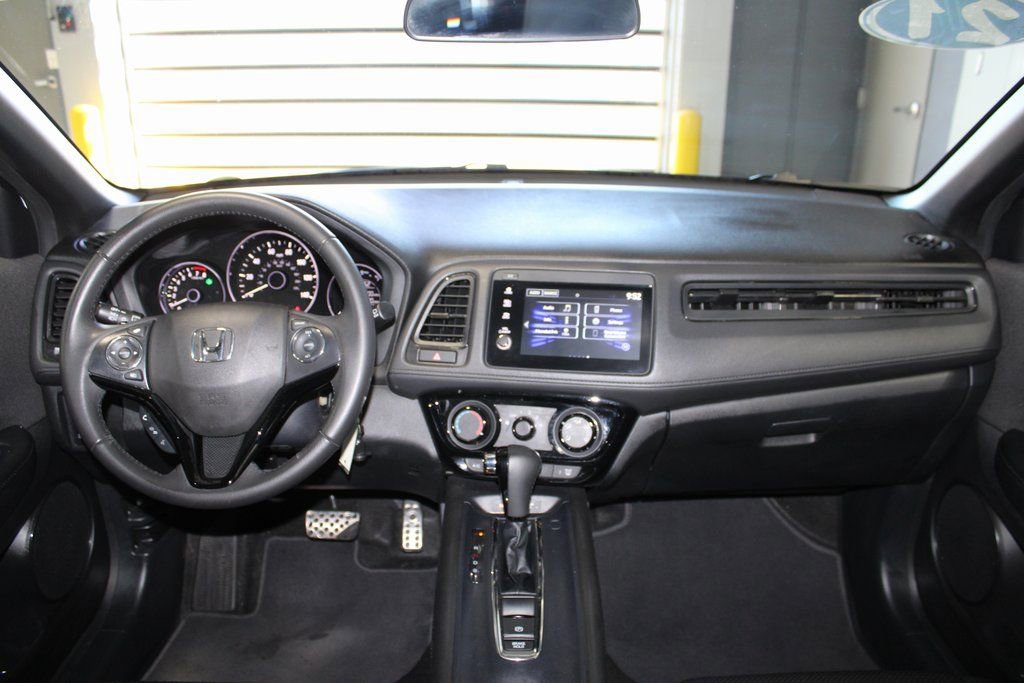 Used 2021 Honda HR-V Sport image 25