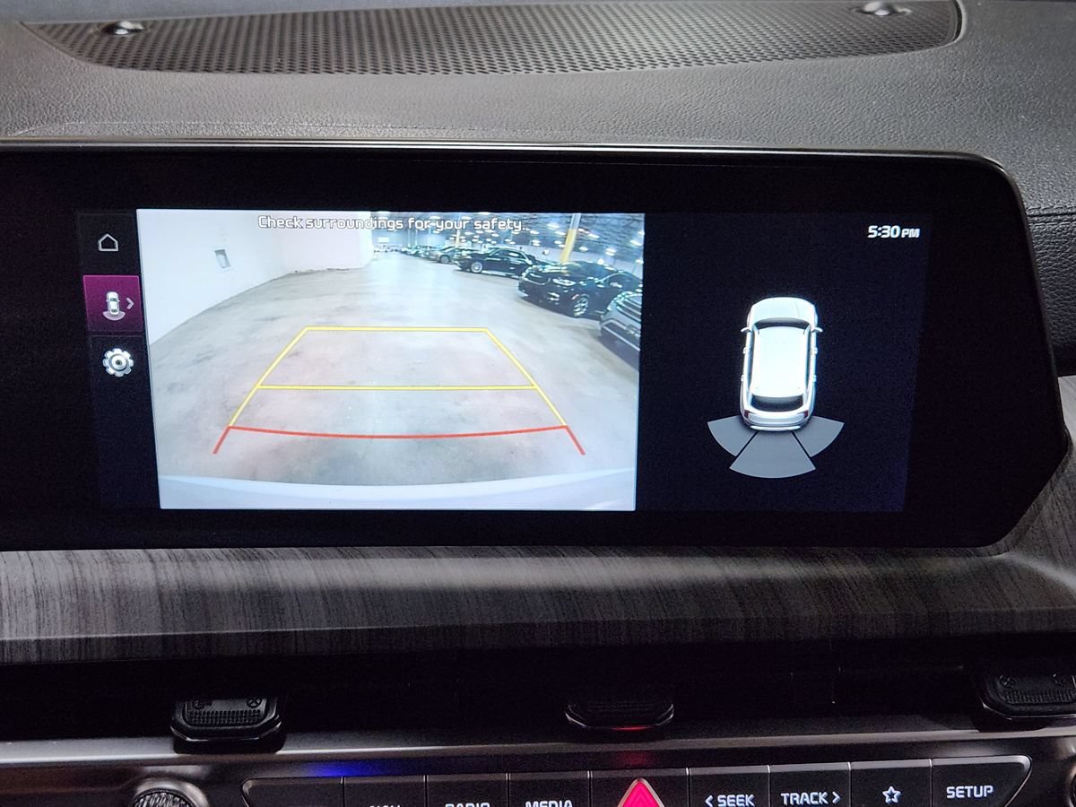 Used 2024 Kia Telluride EX w/ EX Captain's Chair Package FWD image 37