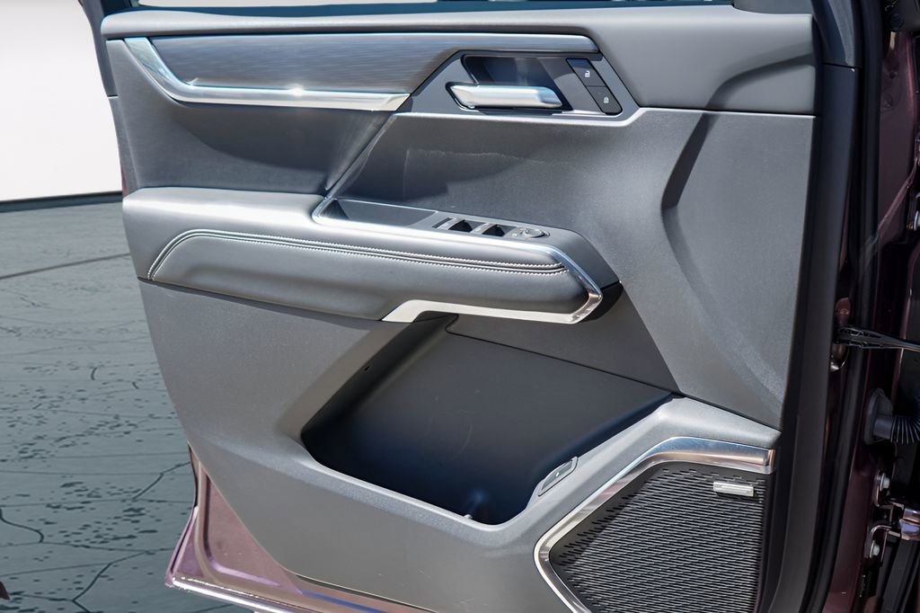 New 2026 GMC Acadia Elevation w/ Black Edition image 14