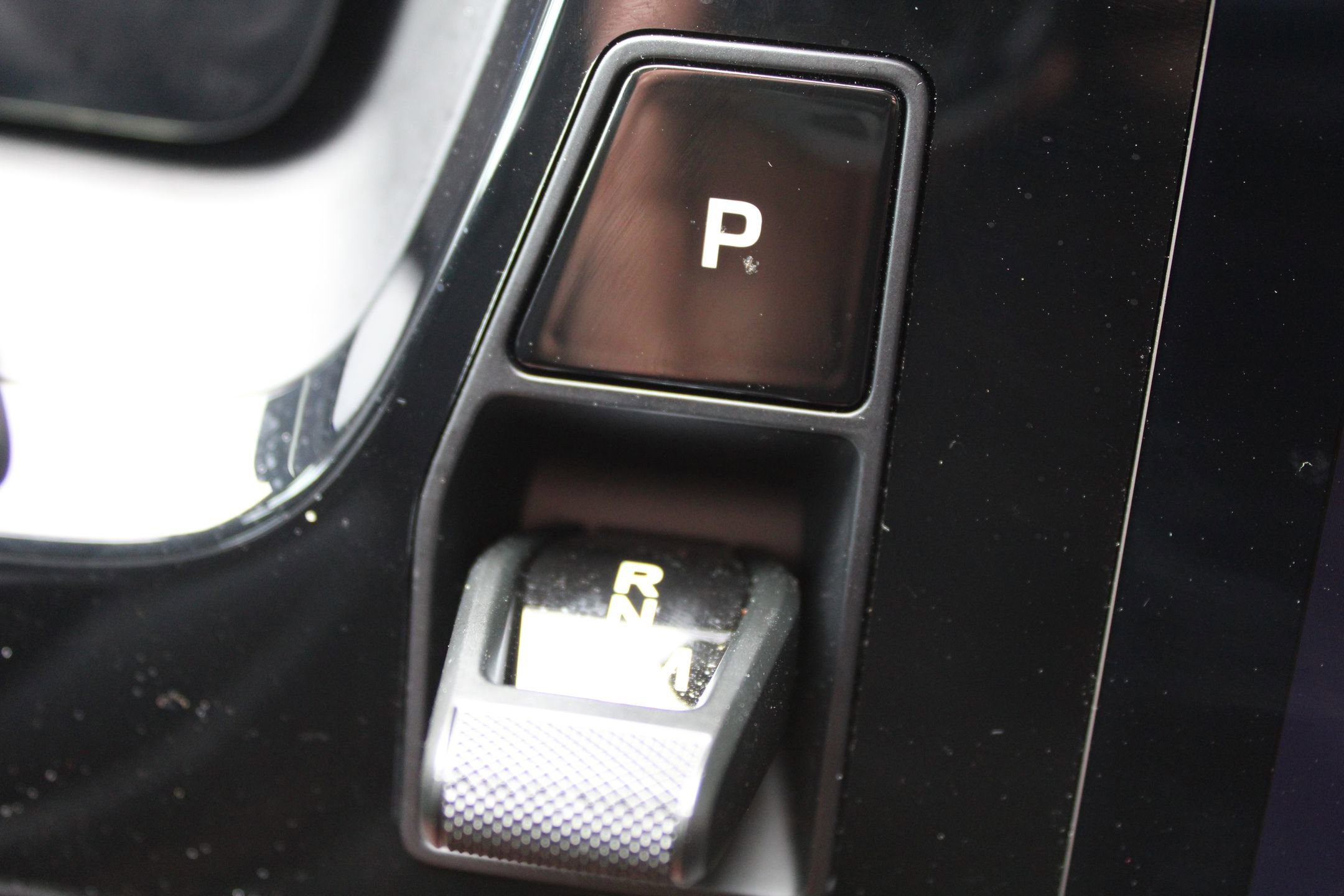 Certified 2025 Porsche Panamera 4 image 21