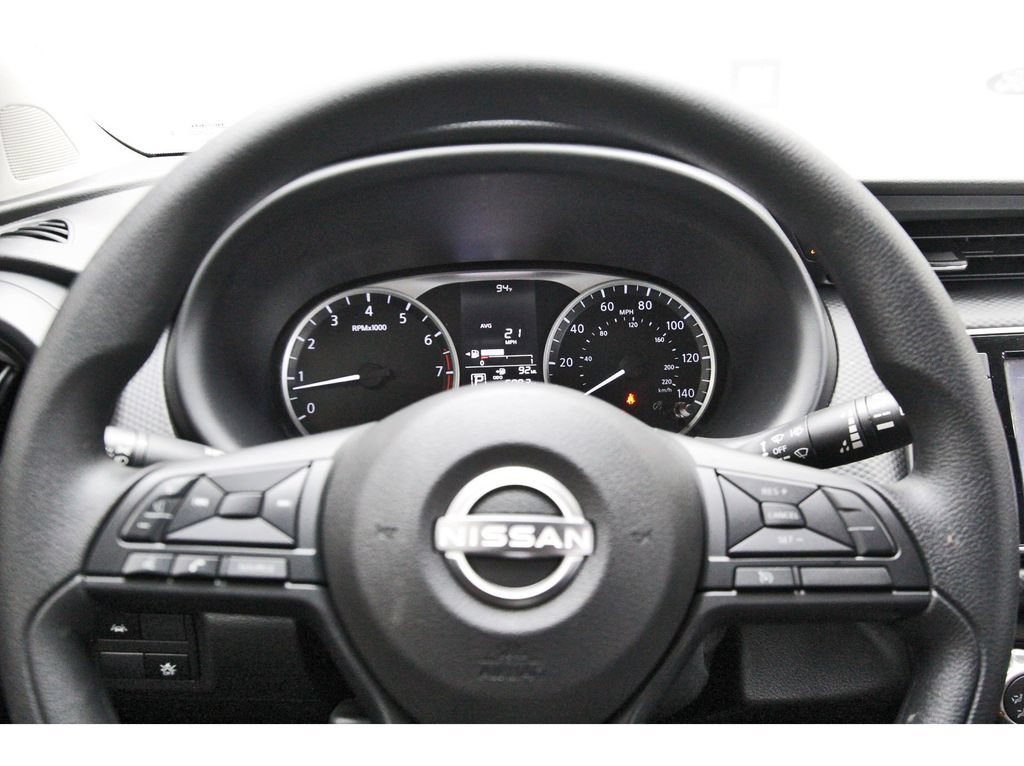 Used 2025 Nissan Kicks Play S FWD image 13