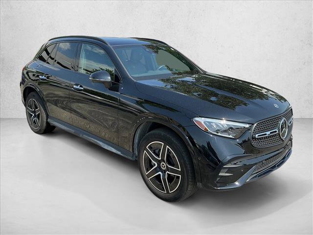 Used 2023 Mercedes-Benz GLC 300 4MATIC video 3
