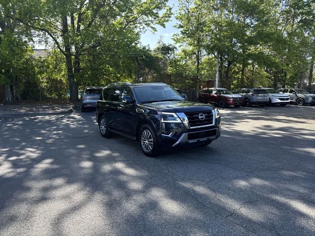 Used 2024 Nissan Armada SL w/ Captain's Chairs Package image 3