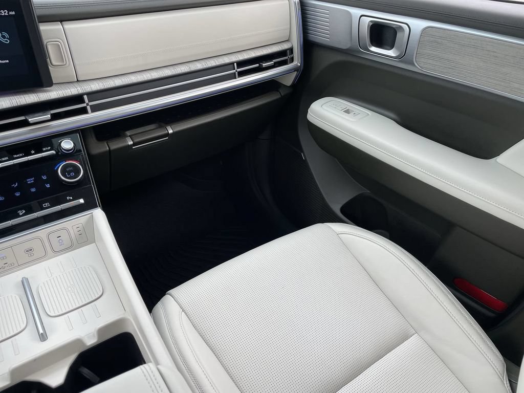 Certified 2024 Hyundai Santa Fe Calligraphy FWD image 19