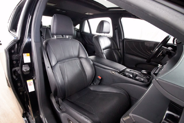 Used 2019 Lexus LS 500 w/ Accessory Package (Z2) RWD image 20