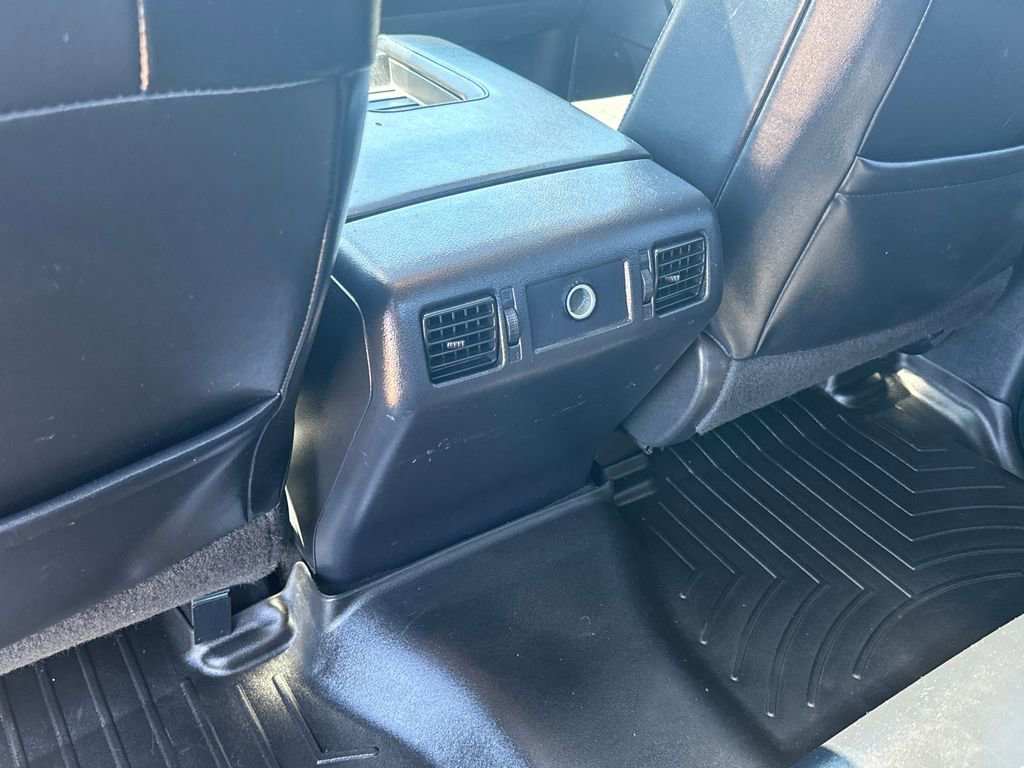 Used 2017 Toyota Tundra Platinum AWD/4WD image 36