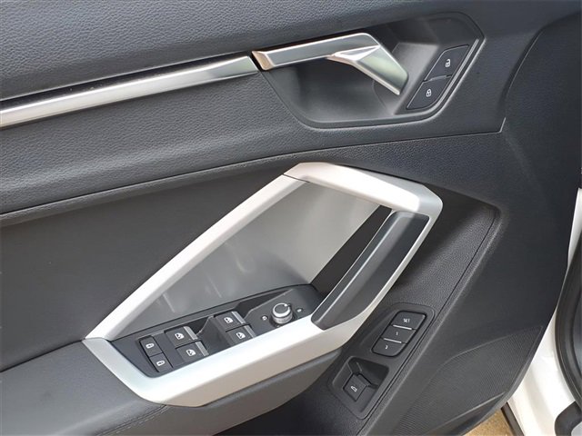 Used 2023 Audi Q3 2.0T Premium image 15