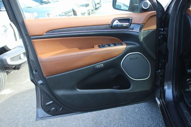 Used 2020 Jeep Grand Cherokee Overland image 20