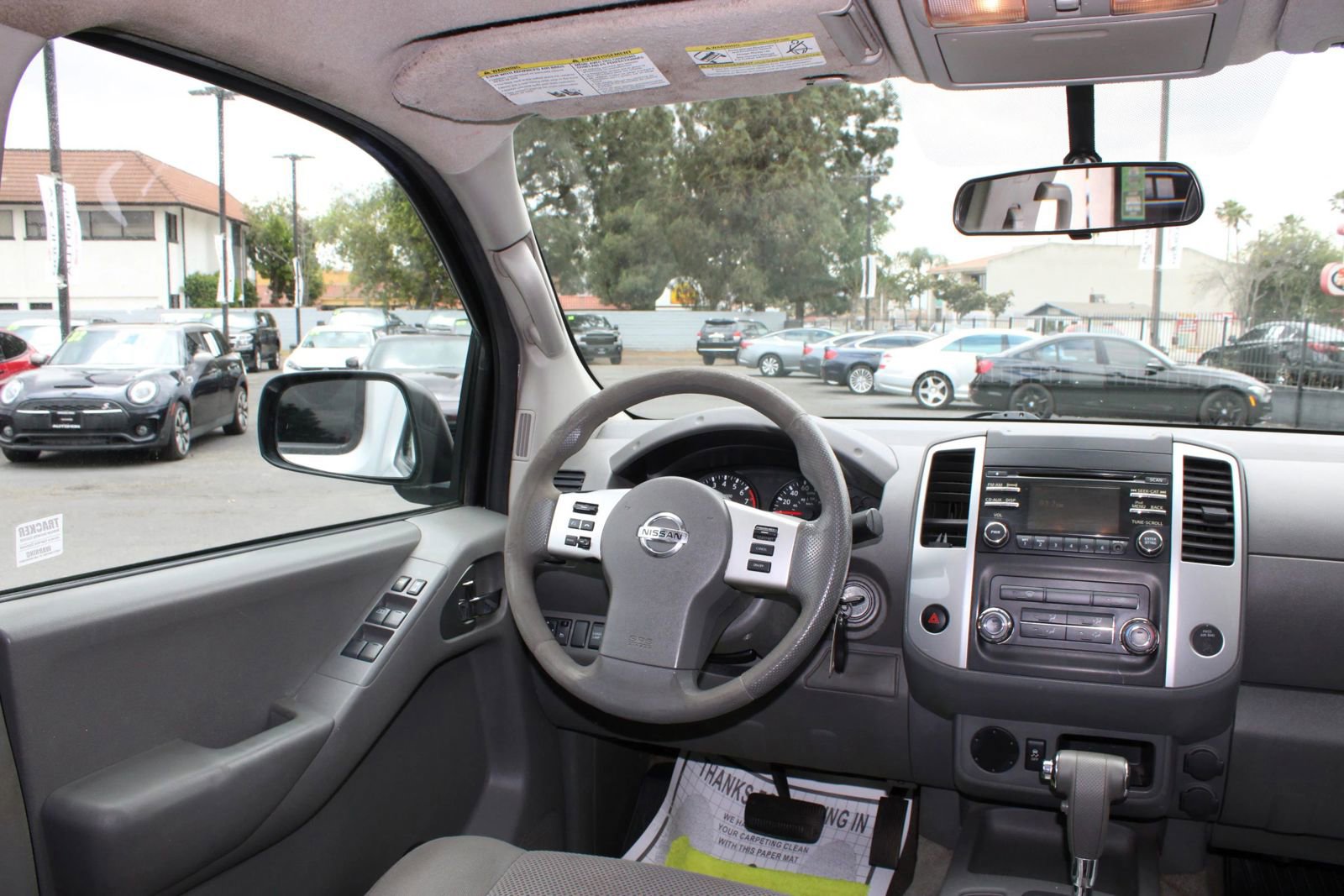 Used 2014 Nissan Frontier SV image 30