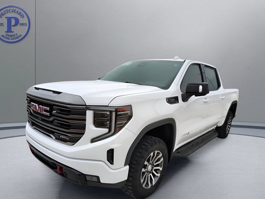Used 2023 GMC Sierra 1500 AT4 w/ AT4 Premium Package AWD/4WD image 4