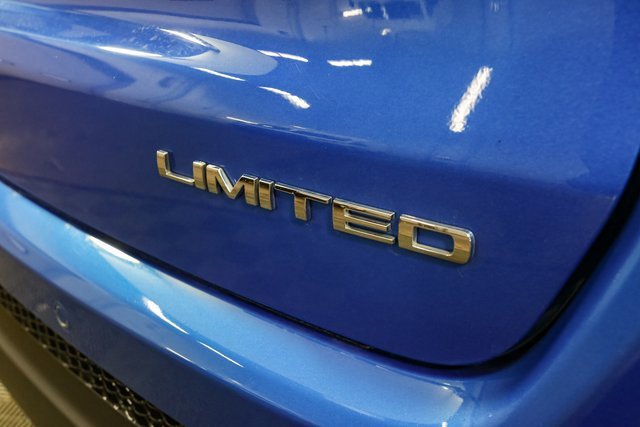Used 2023 Jeep Compass Limited image 11