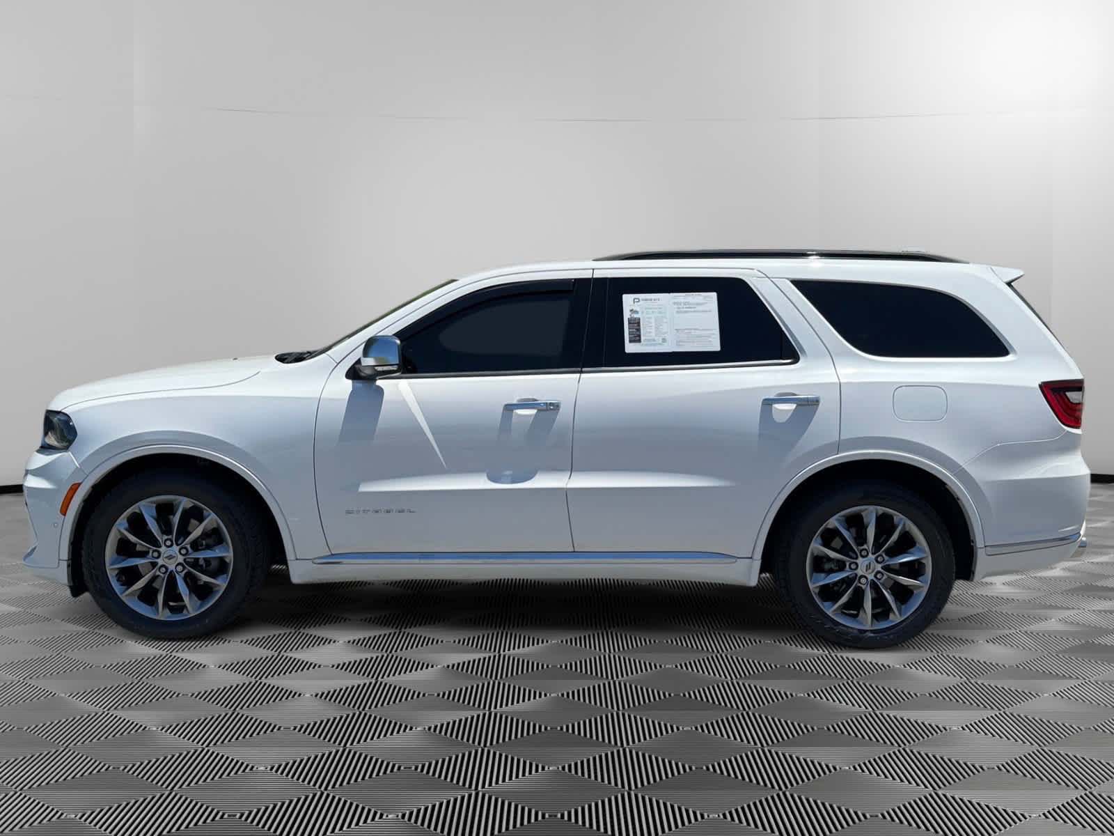 Used 2021 Dodge Durango Citadel RWD image 2