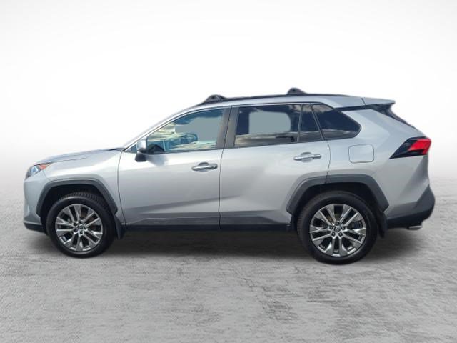Used 2020 Toyota RAV4 Limited w/ Limited Grade Weather Package AWD/4WD image 8