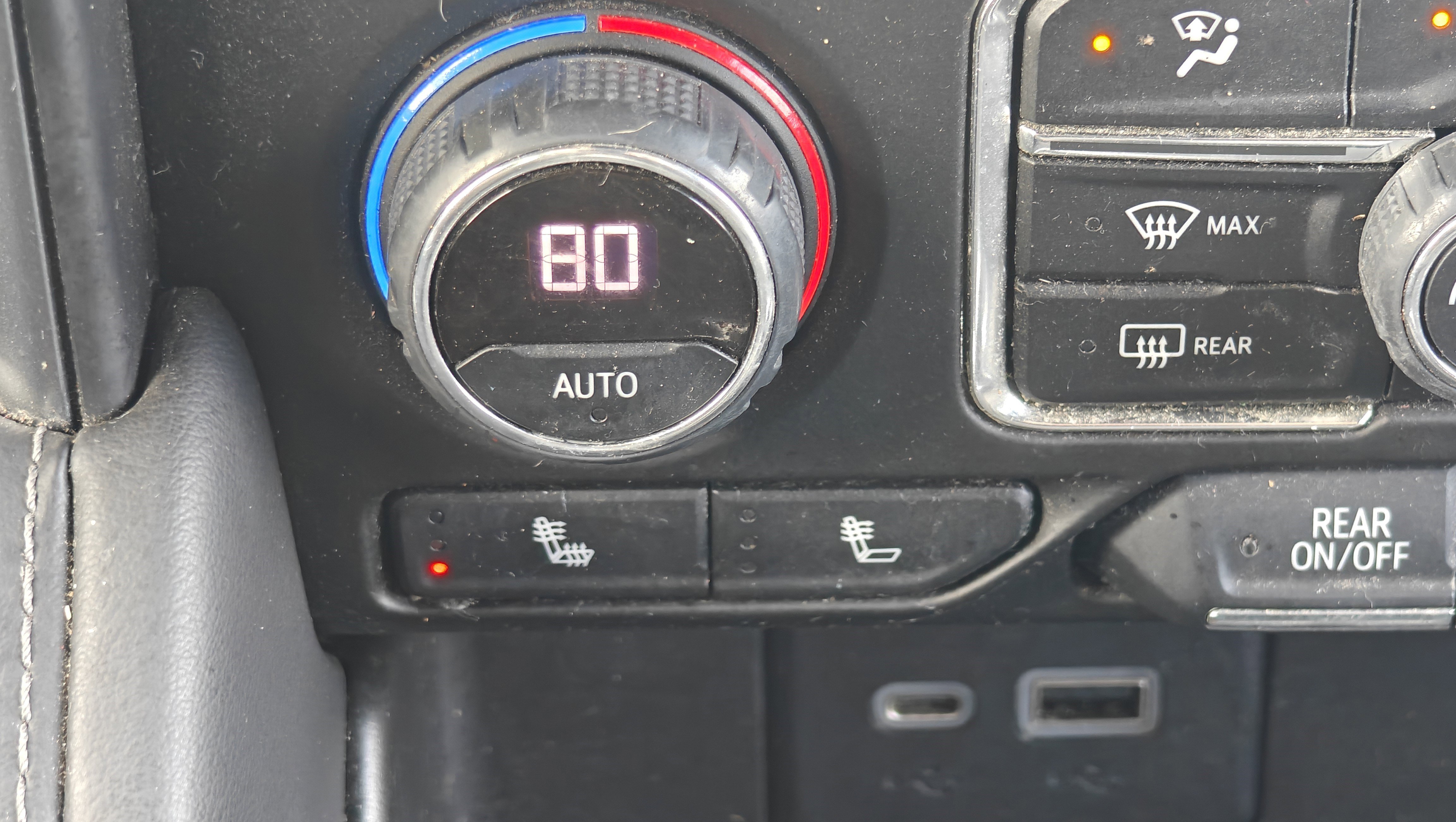 Used 2022 Chevrolet Suburban LT w/ Max Trailering Package image 35