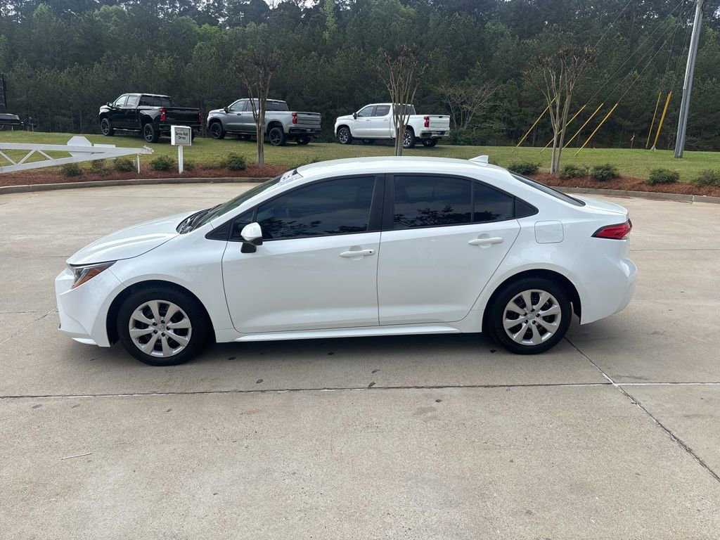 Used 2022 Toyota Corolla LE image 14