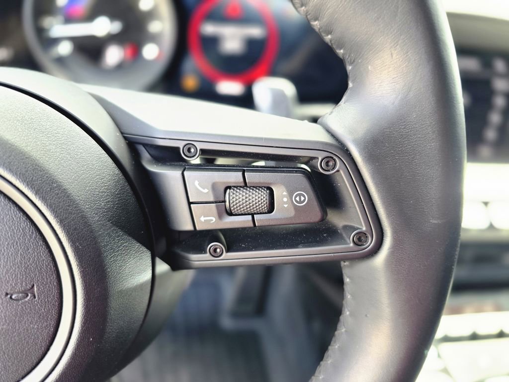 Used 2023 Porsche 911 Carrera w/ Premium Package image 16