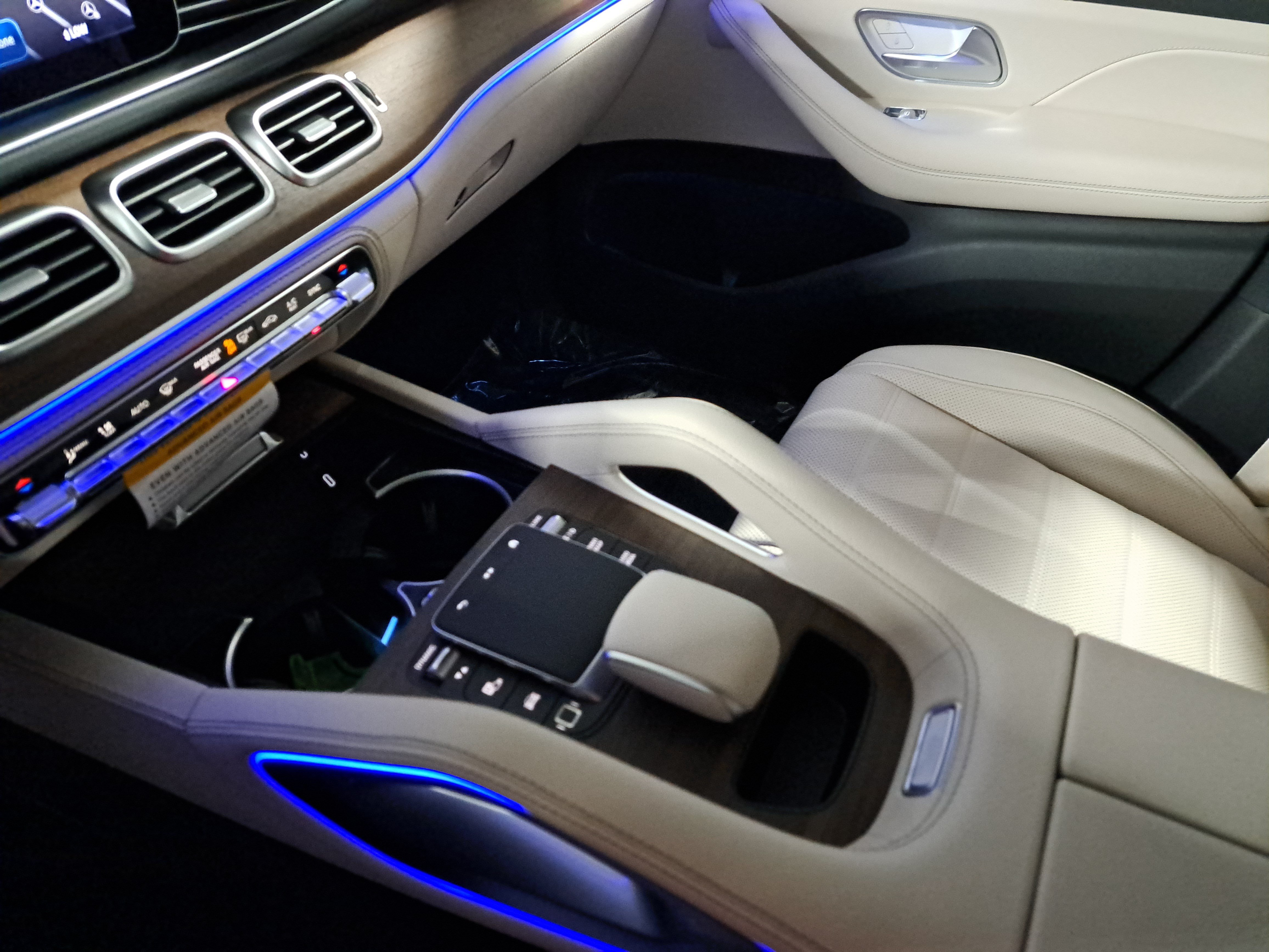 New 2026 Mercedes-Benz GLE 450 4MATIC Coupe image 26