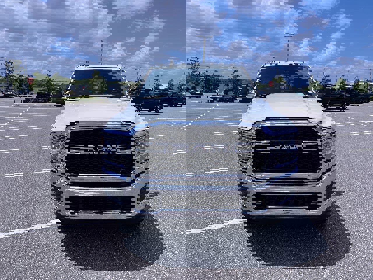 Used 2024 RAM 2500 Tradesman w/ Chrome Appearance Group image 8