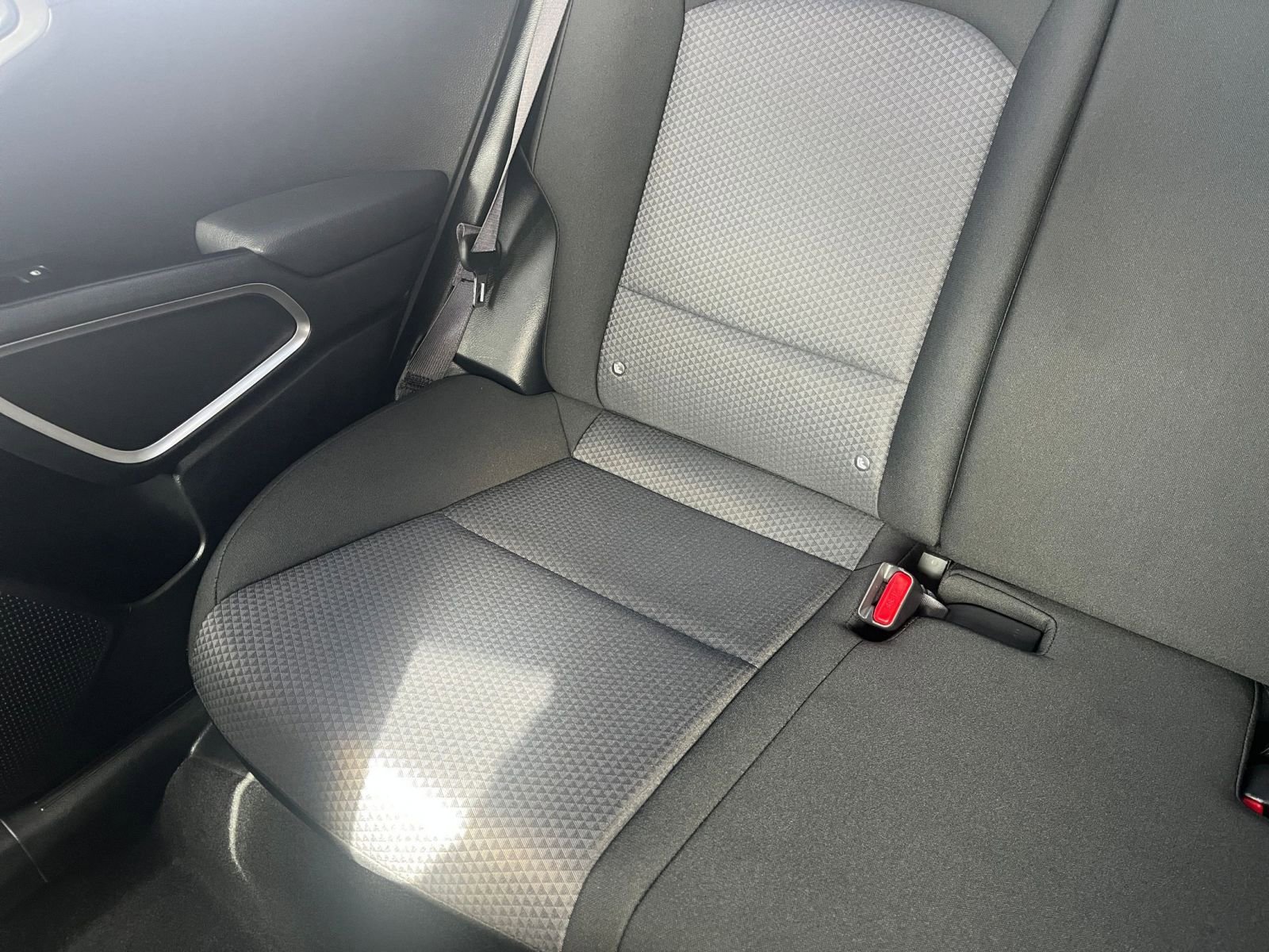 Used 2025 Kia Soul LX w/ LX Technology Package FWD image 39