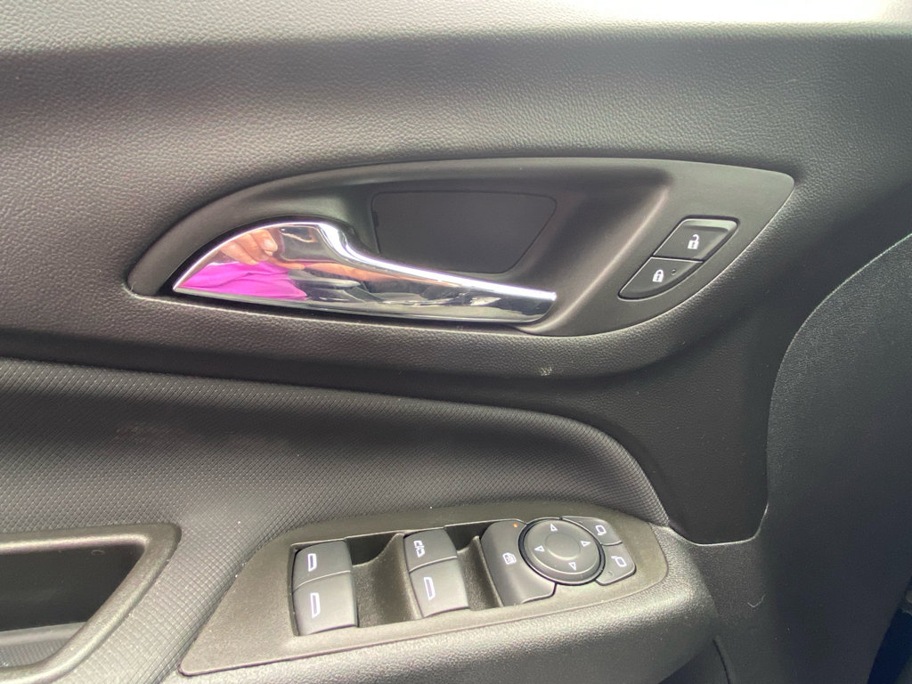 Used 2023 Chevrolet Equinox RS image 21