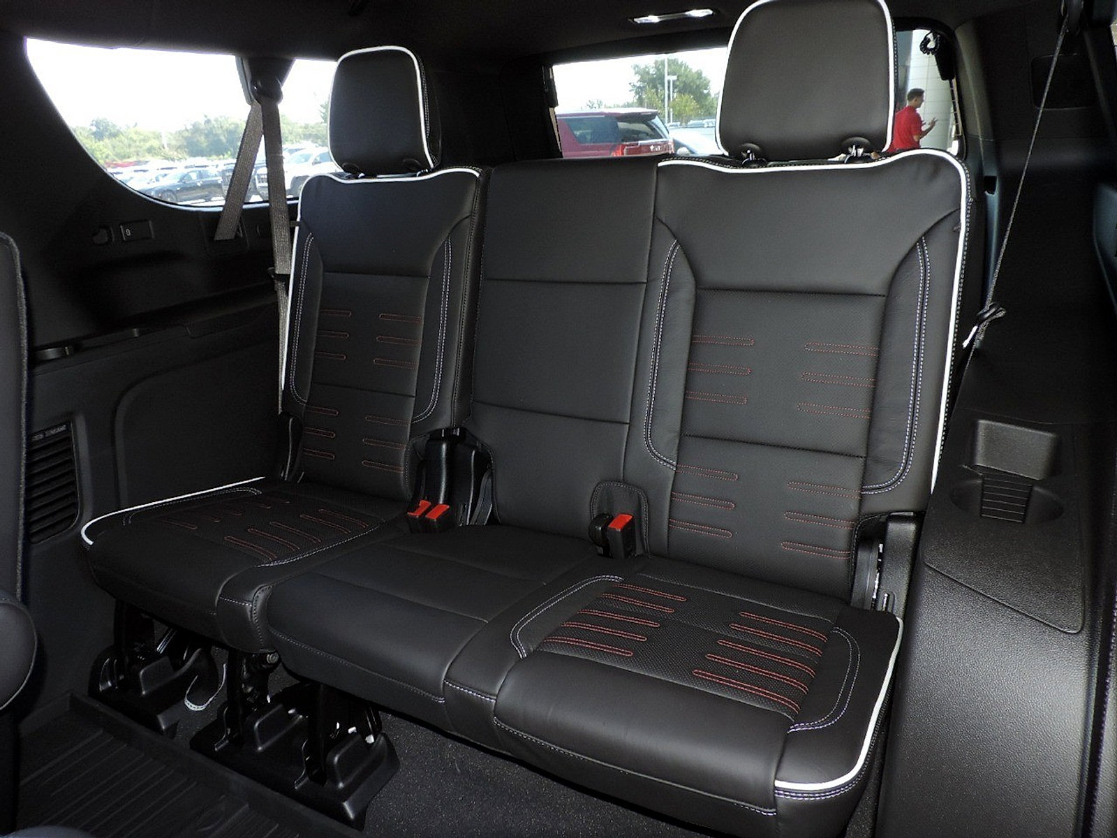 New 2026 GMC Yukon XL AT4 Ultimate w/ LPO, Floor Liner Package AWD/4WD image 21