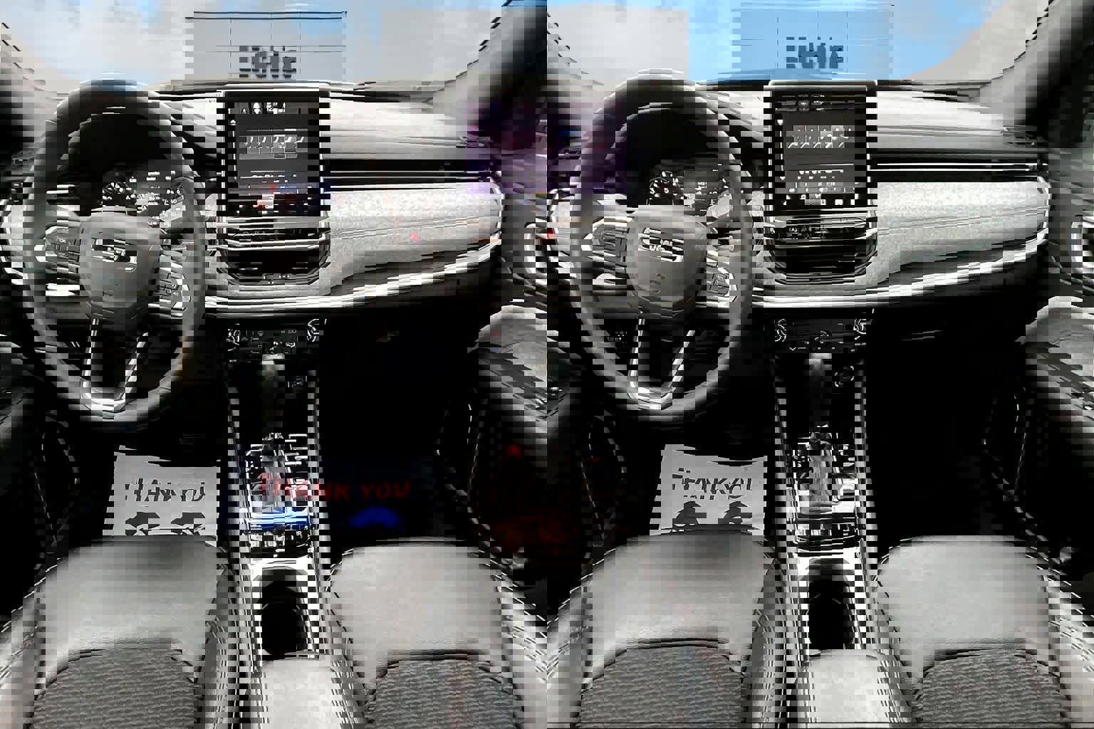 Used 2024 Jeep Compass Latitude image 14