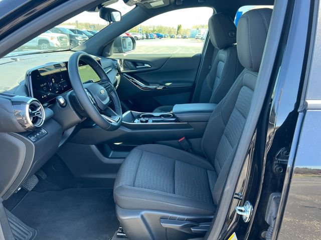 Used 2026 Chevrolet Equinox LT AWD/4WD image 4